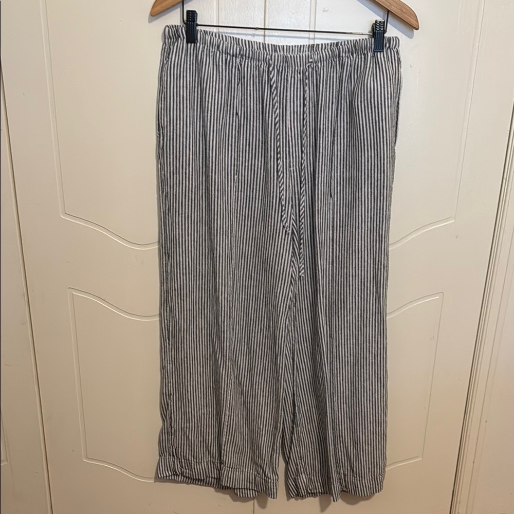 Navy and white linen wide leg pants